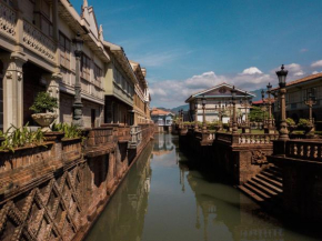 Las Casas Filipinas de Acuzar